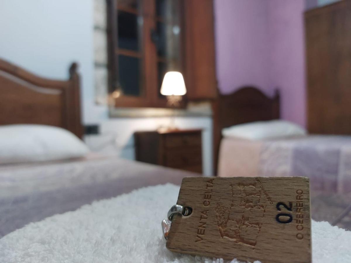 La Venta Celta Otel O Cebrero Dış mekan fotoğraf